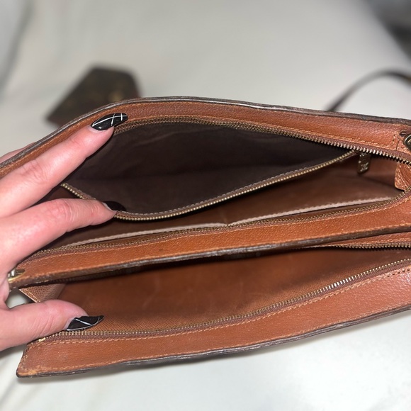 LOUIS VUITTON BUNDLE😍 VINTAGE ENGHIEN MONOGRAM CROSSBODY BAG & COIN PURSE - Picture 13 of 16